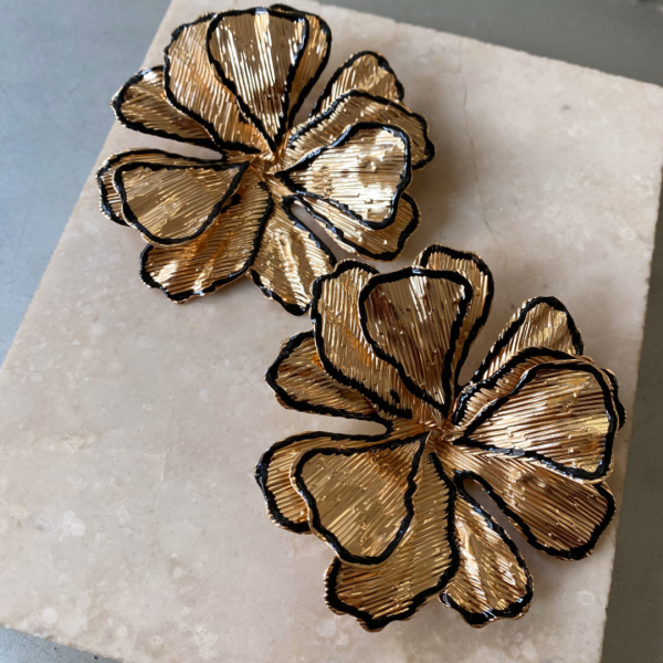 Marka Siyah Gold Çiçek Küpe