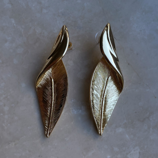 Marka Model Gold Yaprak Küpe