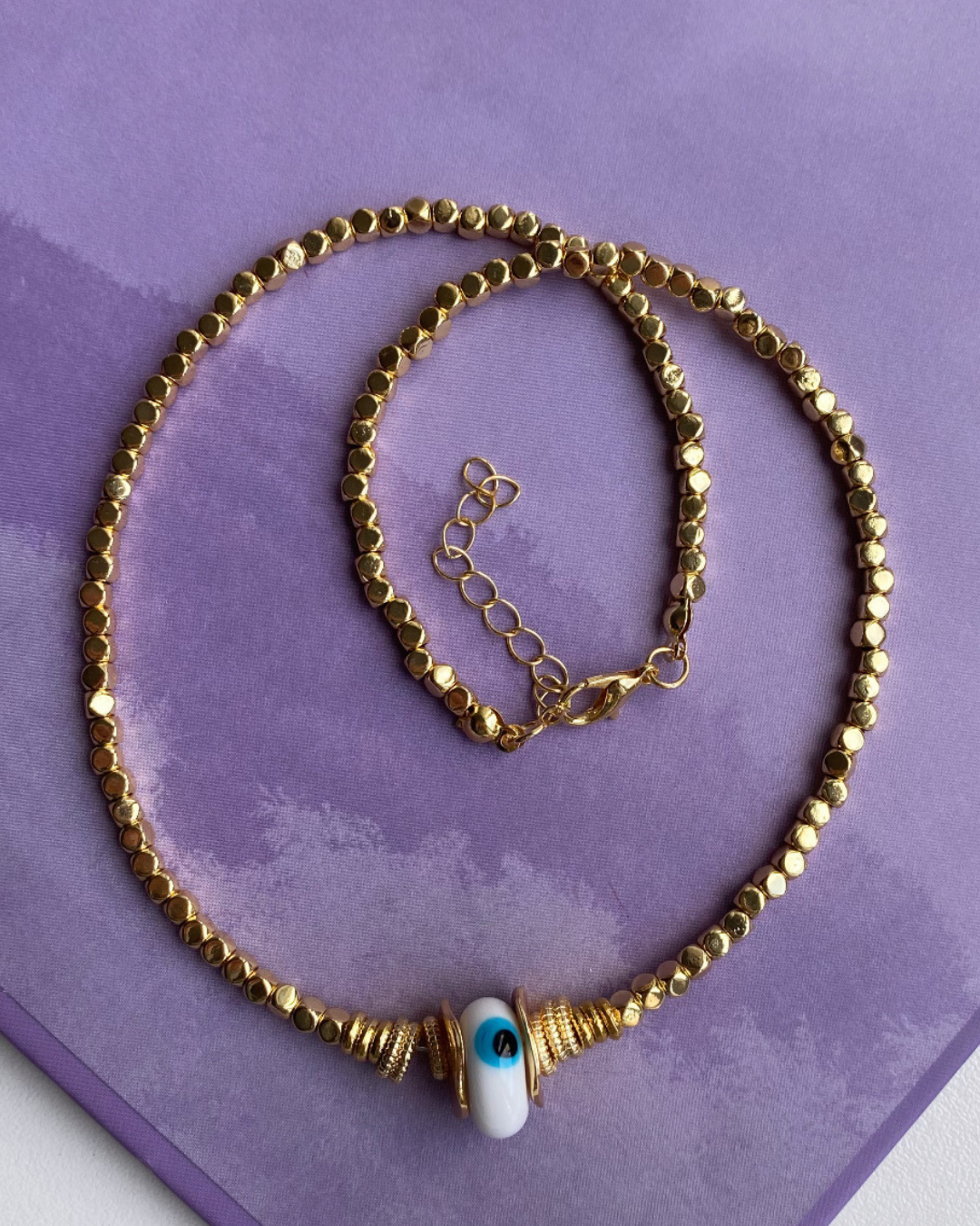 Beyaz Cam Boncuk Gold Kolye