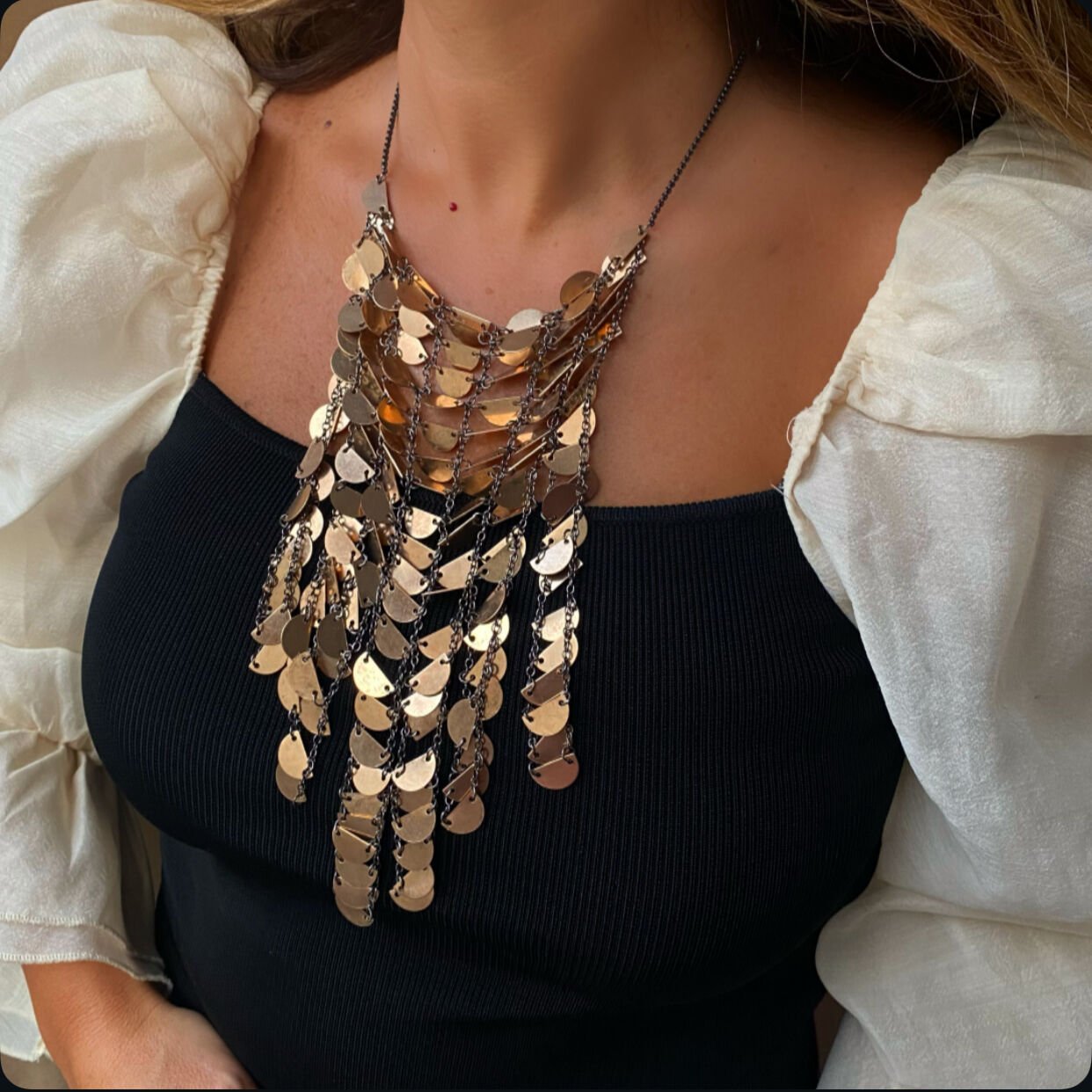 Marka Model Pullu Kolye