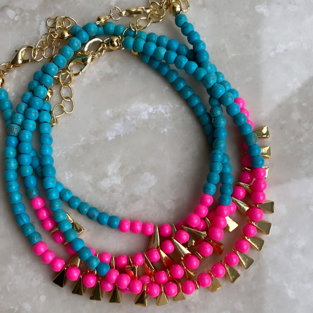 Pembe Üçgen Detaylı Halhal