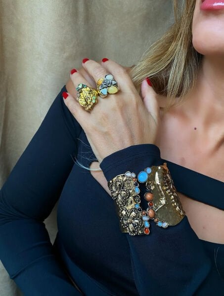 Marka Model İşlemeli Bileklik