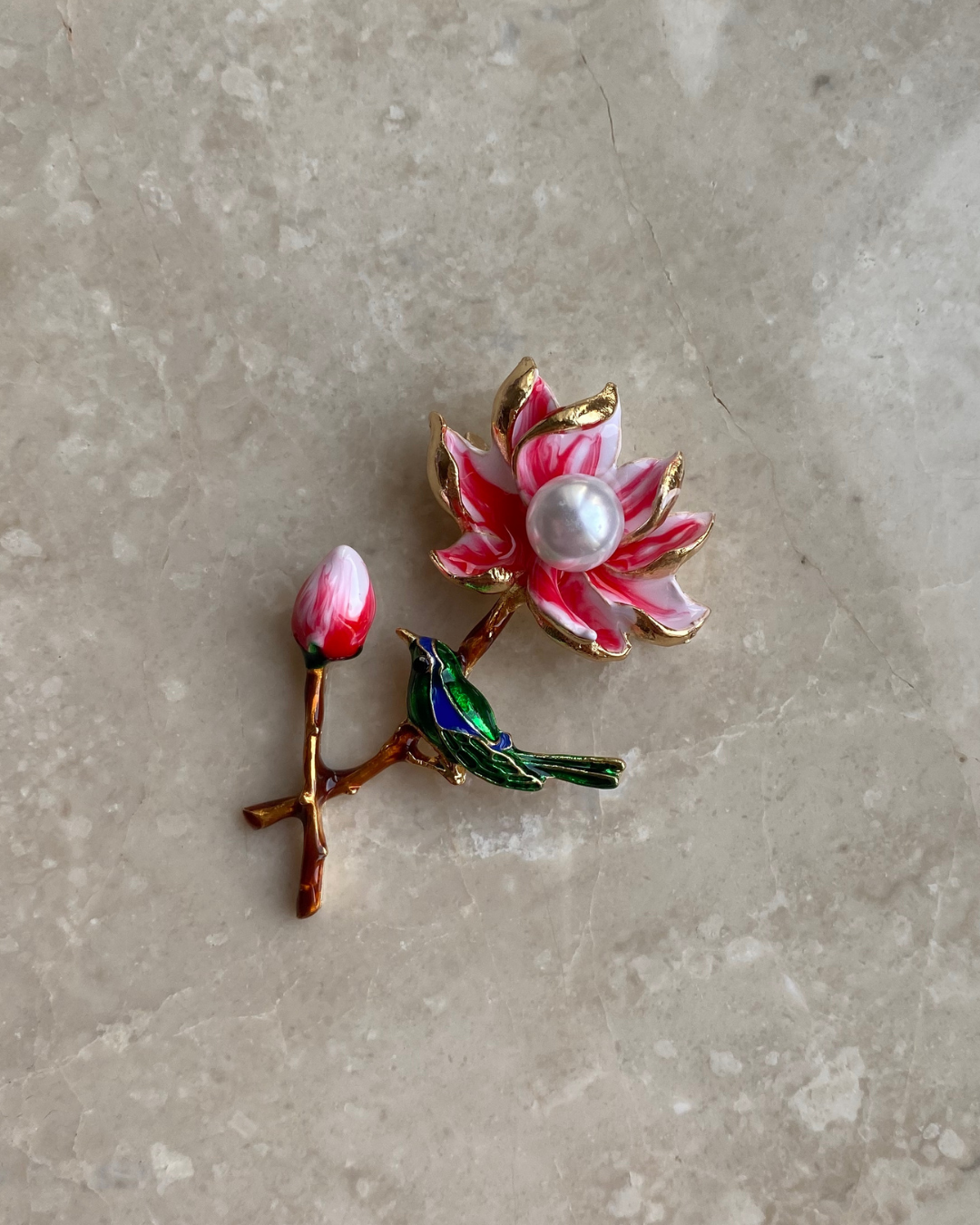 Pembe Çiçekli Kuş Broş