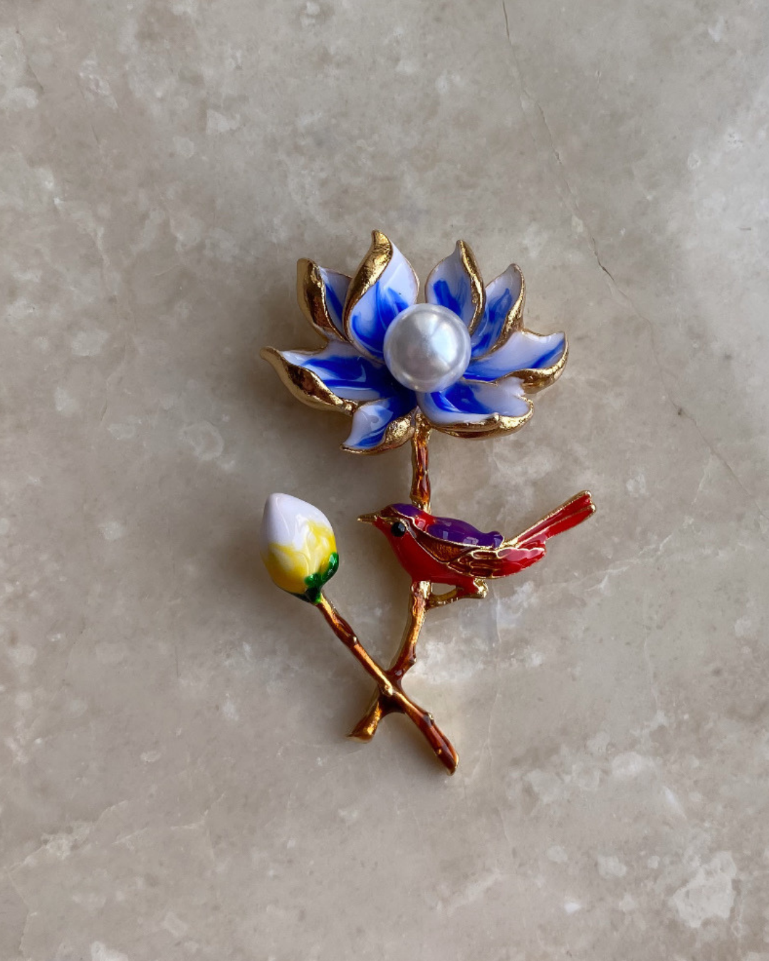Mavi Çiçekli Kuş Broş
