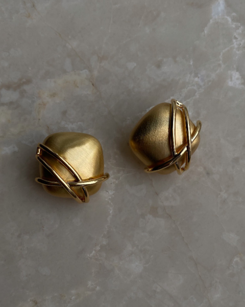 Özel Seri Parlak Gold Kare Küpe-2cm