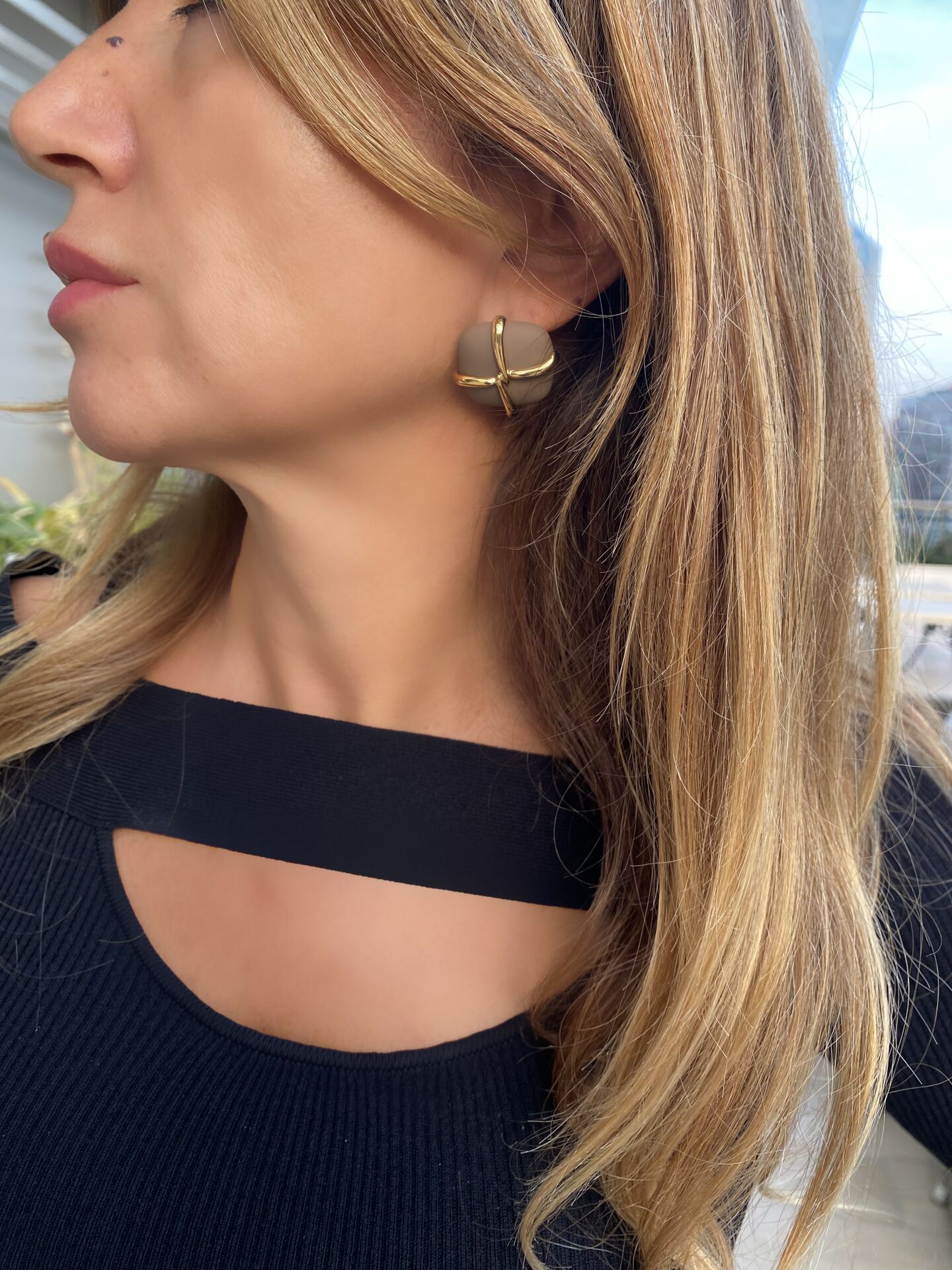 Özel Seri Kahve Gold Detaylı Kare Küpe-3cm