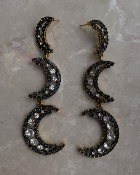 Marka Model Siyah Taşlı Ay Küpe