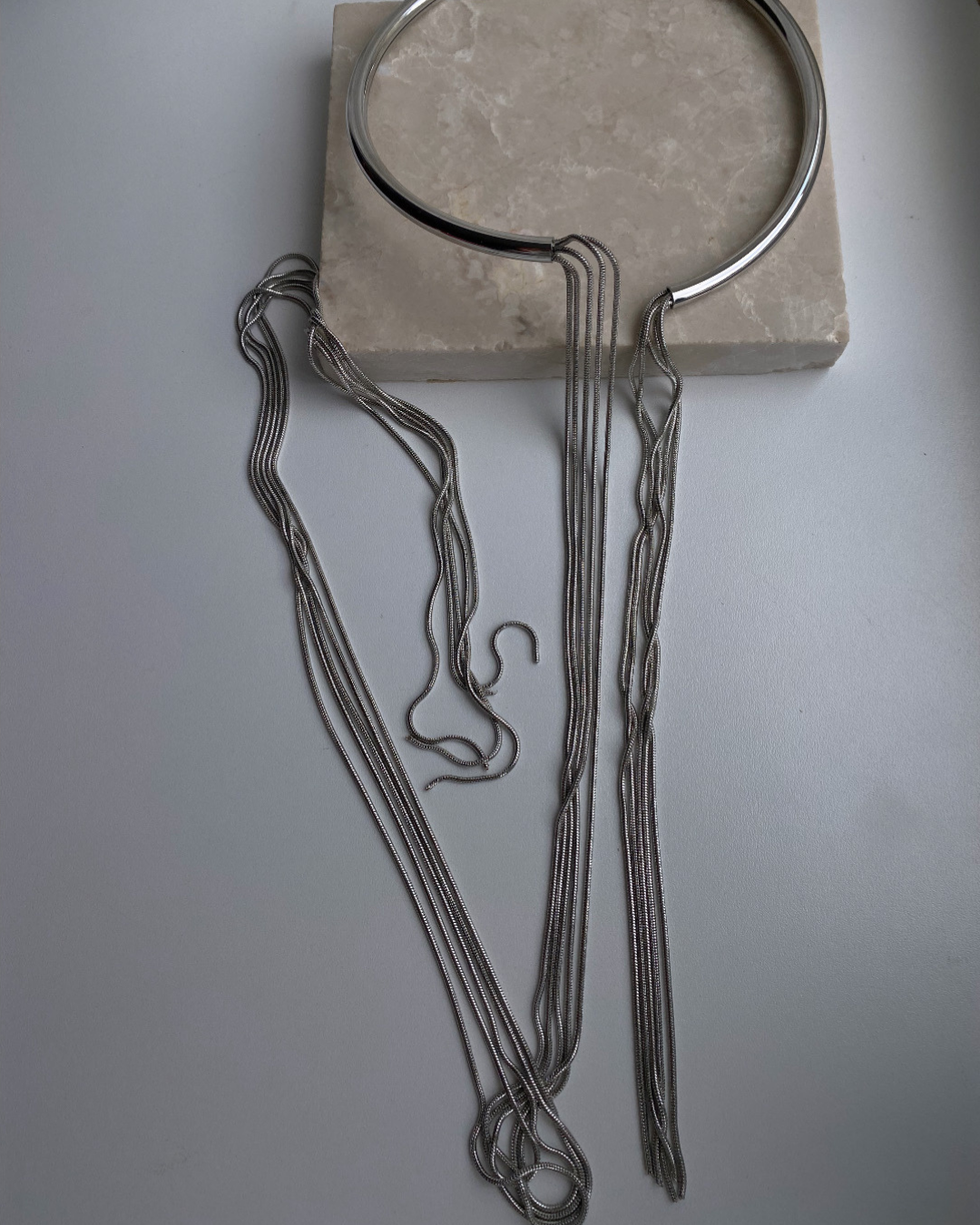 Marka Model Uzun Zincirli Choker Kolye