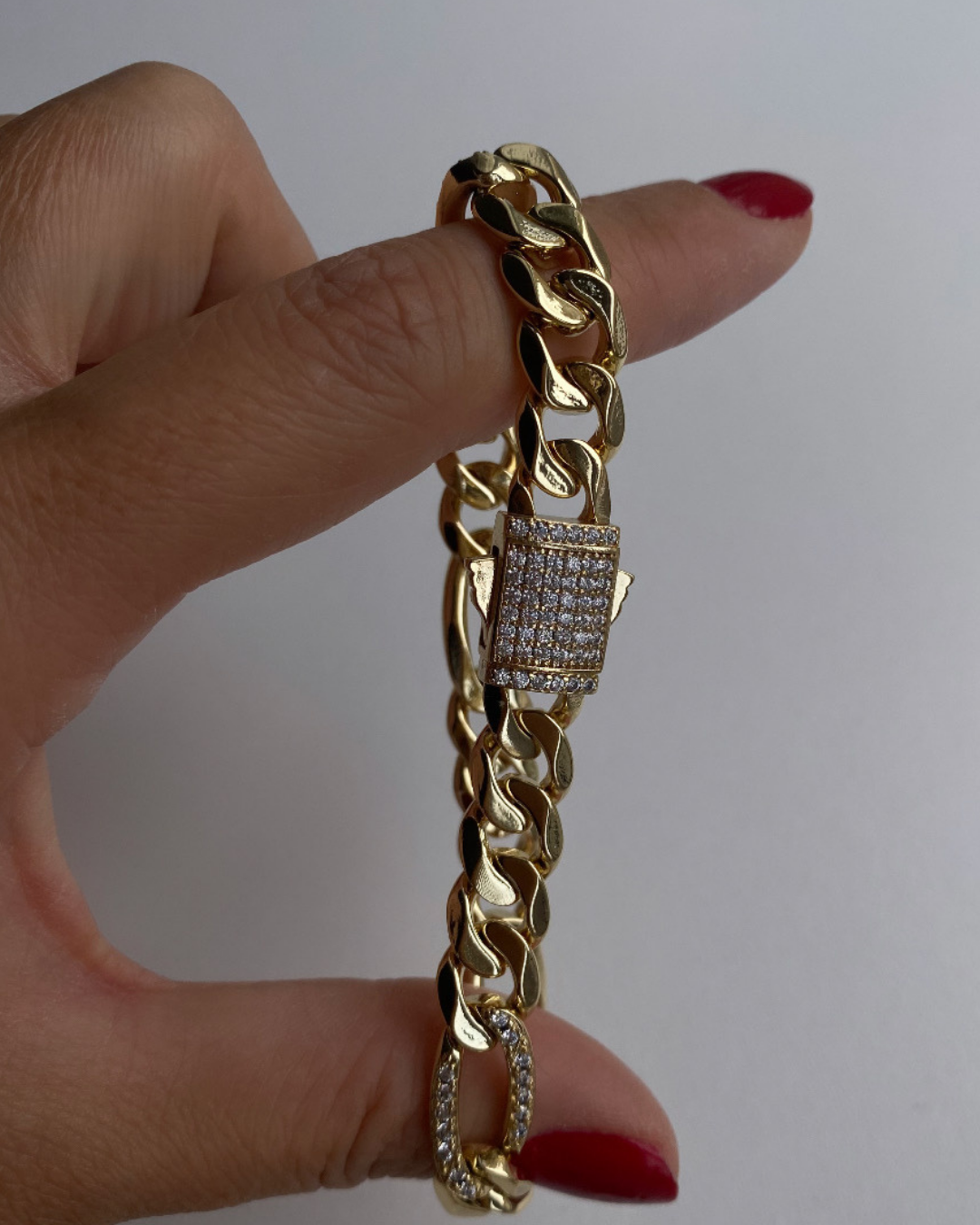 Özel Seri Taşlı Zincir Bileklik