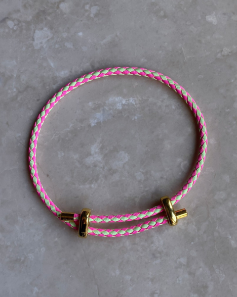 Çelik Detaylı Pembe Yeşil İp Bileklik