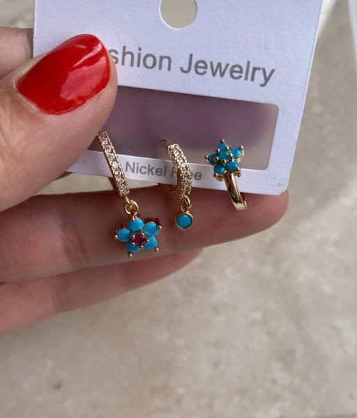 Altın Kaplama Mavi Taşlı Çiçek Küpe