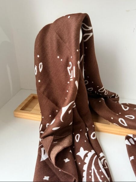 Kahve Etnik Desenli Şal 90*90