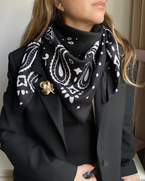 Siyah Etnik Desenli Şal 90*90