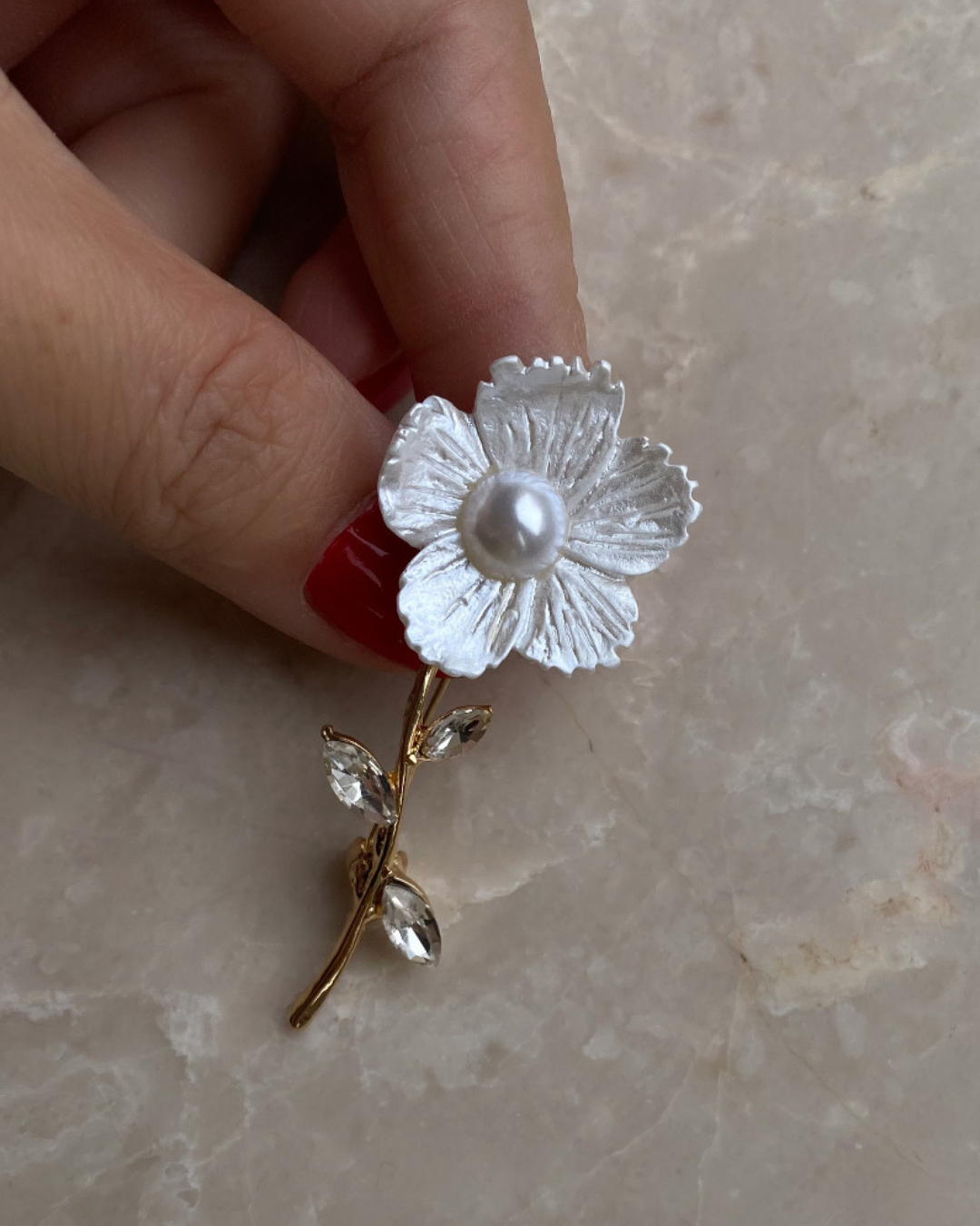 Taşlı Papatya Broş