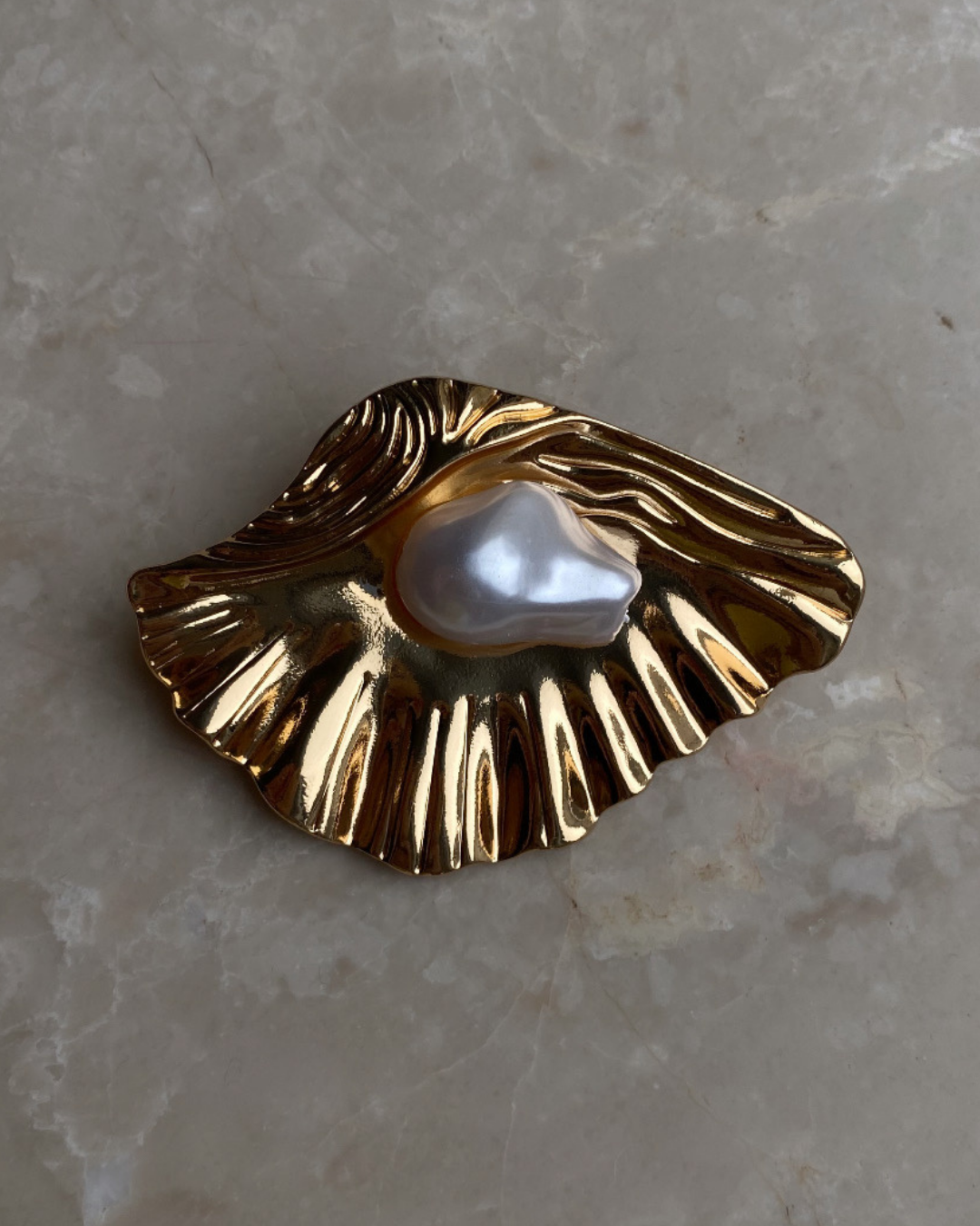 İnci Detaylı Midye Broş