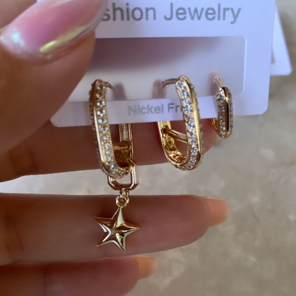 Altın Kaplama Sallantılı Yıldız Set Küpe