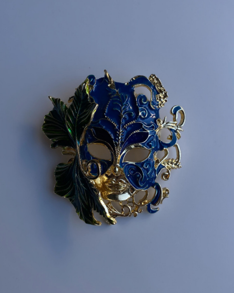 Mavi Maske Broş