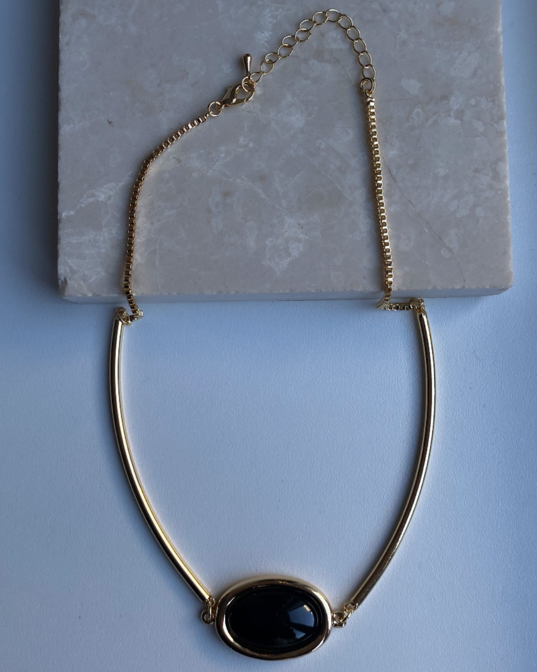 Altın Kaplama Siyah Kolye