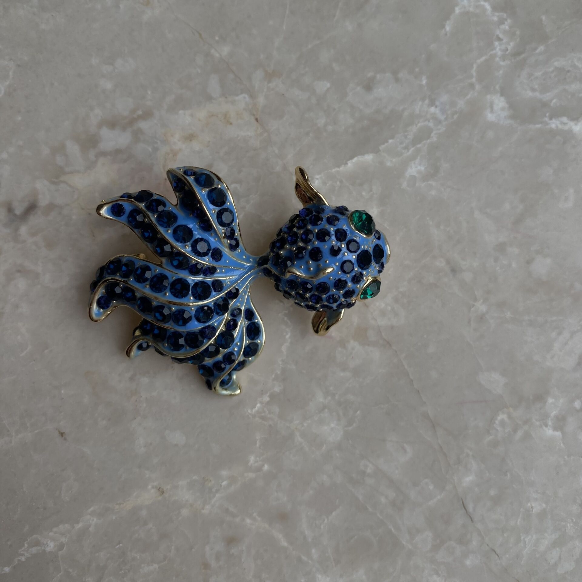 Taşlı Balık Broş