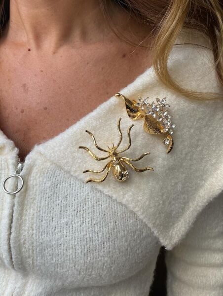 Gold Taşlı Örümcek Broş