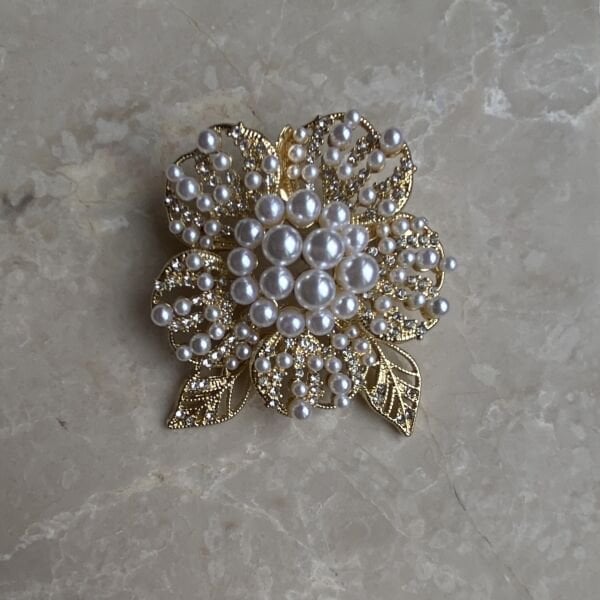 Taşlı İncili Çiçek Broş