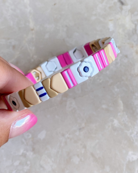 Marka Model Seramik Kaplama Pembe Beyaz Lastikli Bileklik