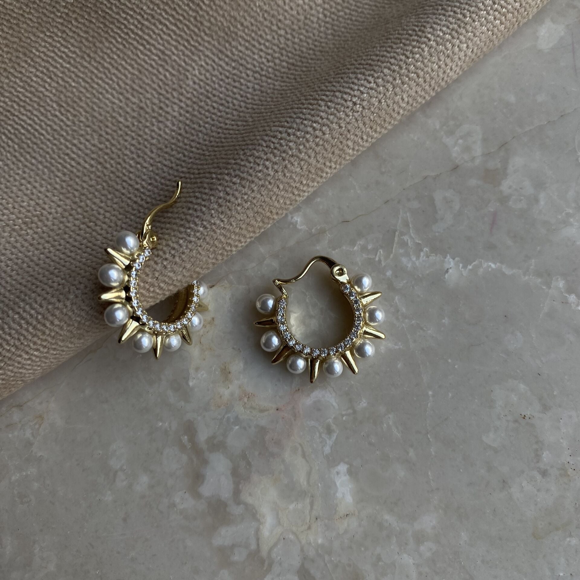 Özel Seri Taşlı İncili Halka Küpe