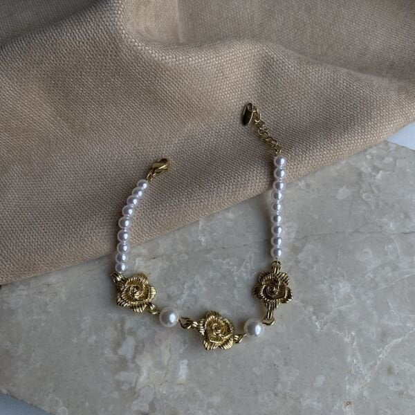 Özel Seri Üçlü Gül Detaylı İnci Bileklik