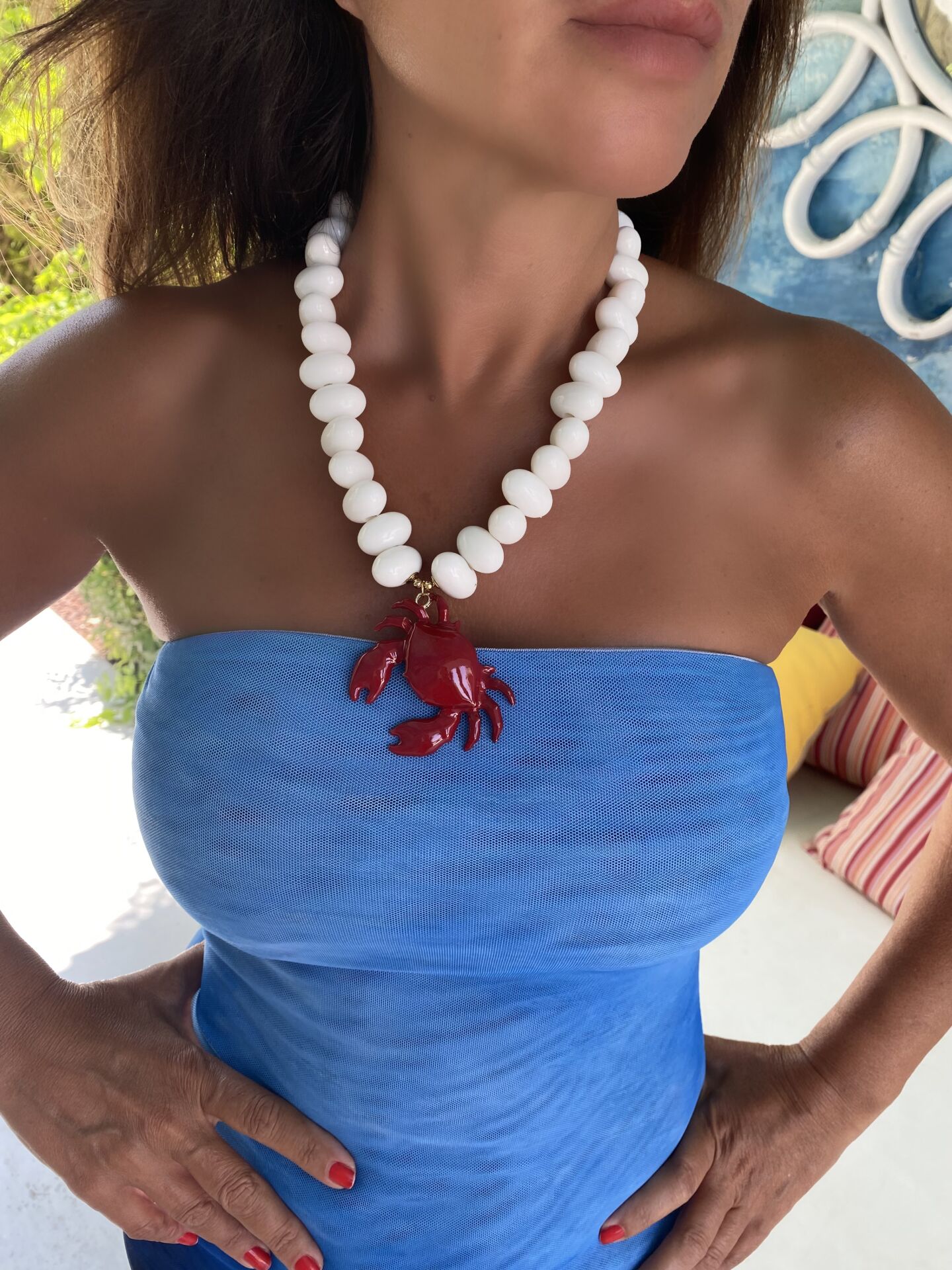 Beyaz Boncuklu Yengeç Kolye