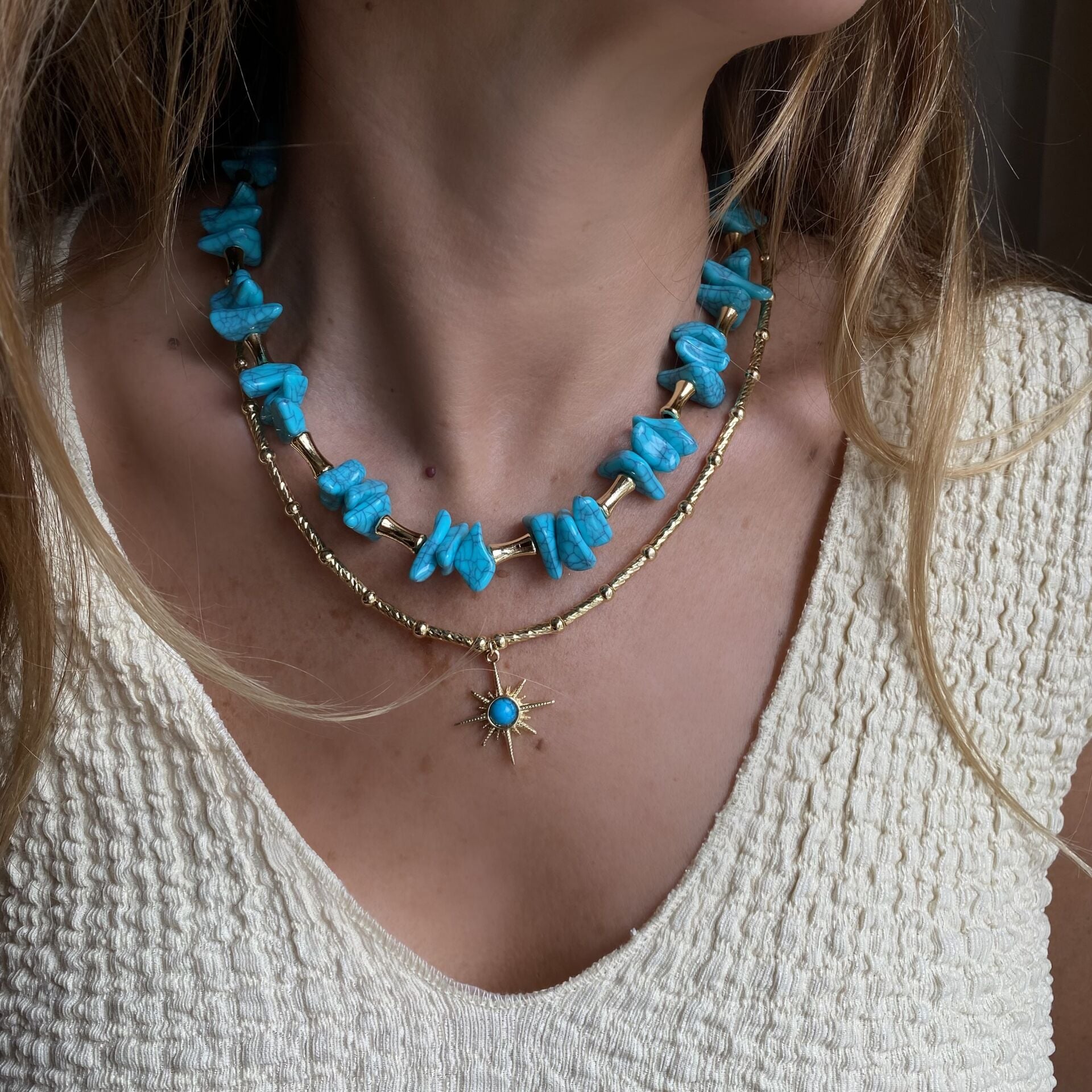 Mavi Gold Detaylı Kolye