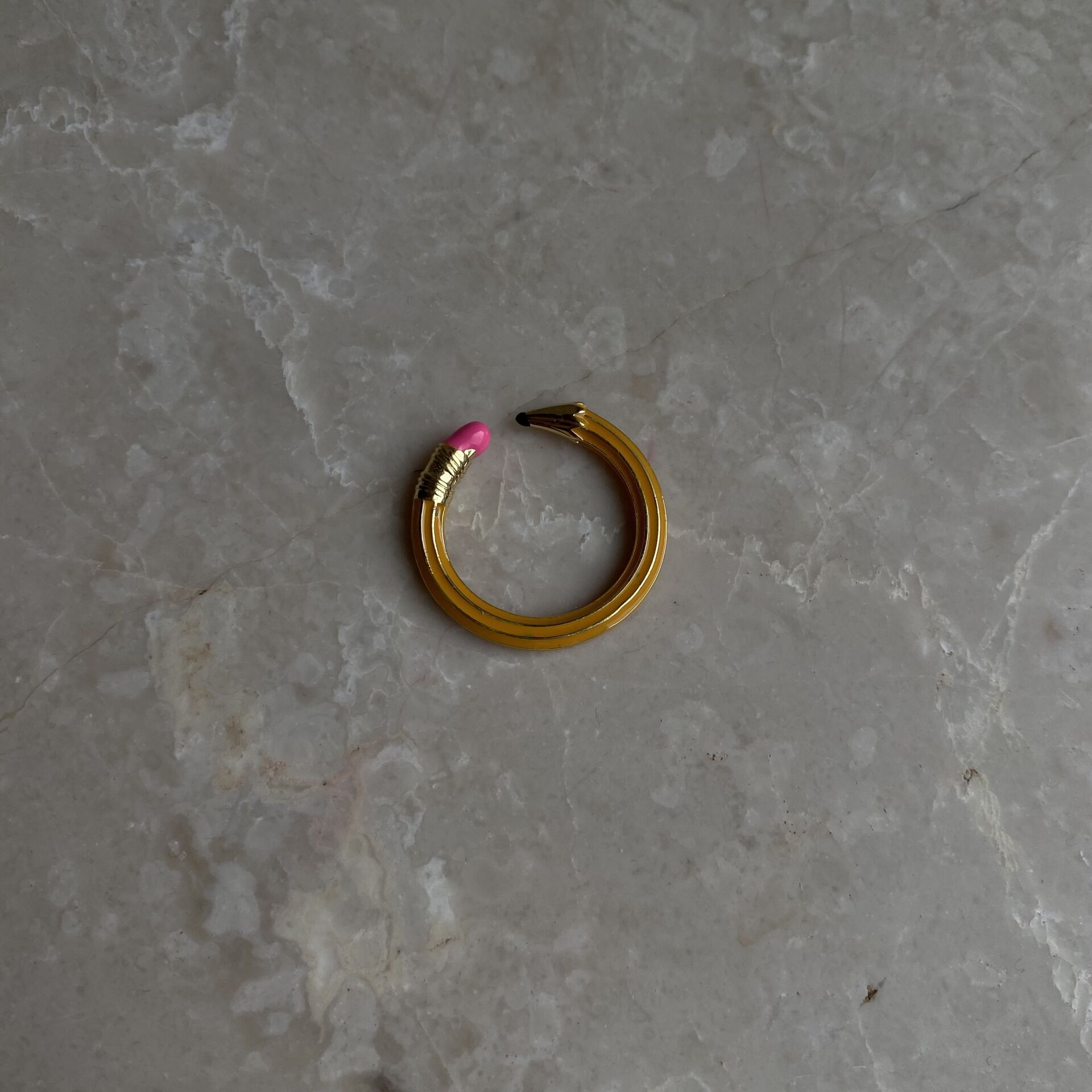 Ayarlanabilir Tasarım Sarı Kalem Yüzük