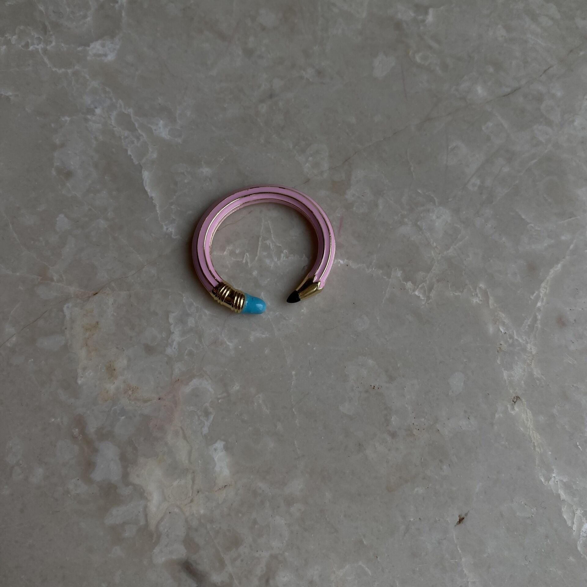 Ayarlanabilir Tasarım Pembe Kalem Yüzük