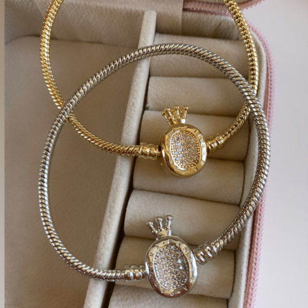 Marka Model Taç Charmlı Bileklik