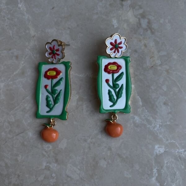 Marka Model Çiçek Küpe