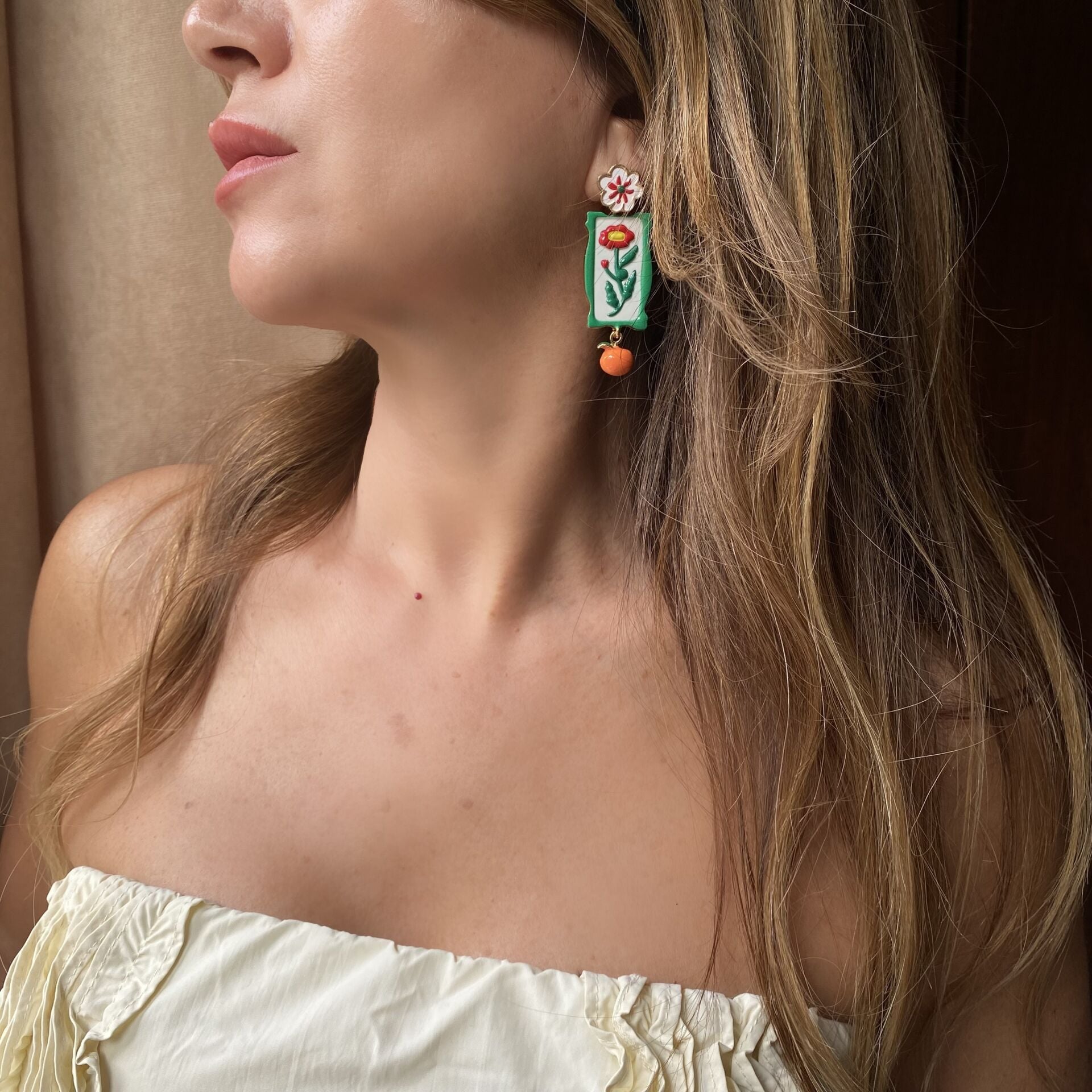 Marka Model Çiçek Küpe