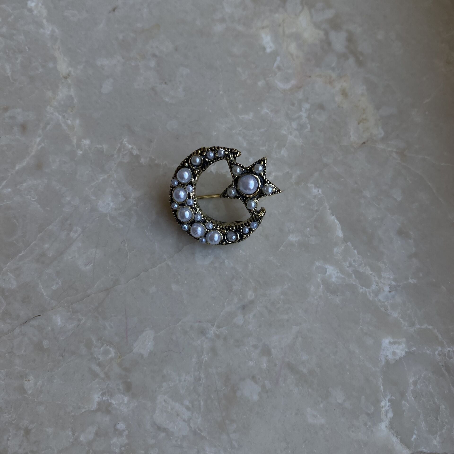 İncili Ay Yıldız Broş