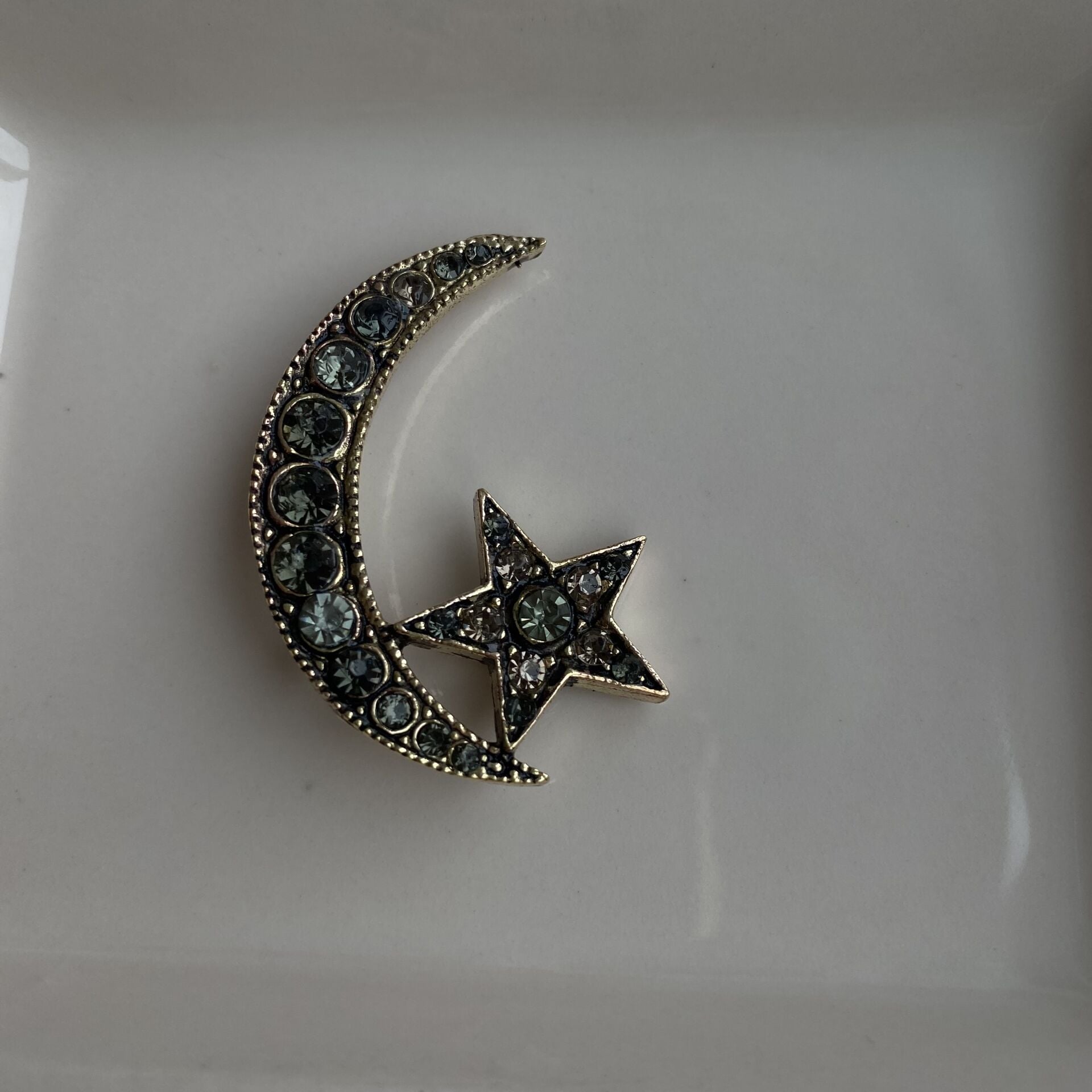 Ortası Taşlı Ay Yıldız Broş