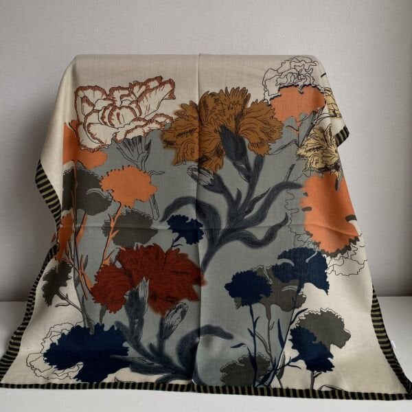 Çiçek Desenli Şal 70*70