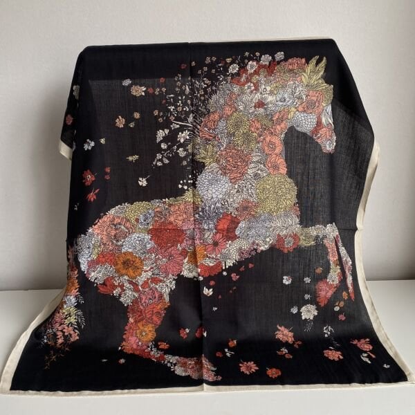 Siyah At Desenli Şal 70*70