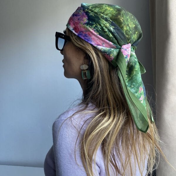 İnsan Çiçek Figürlü Şal 70*70