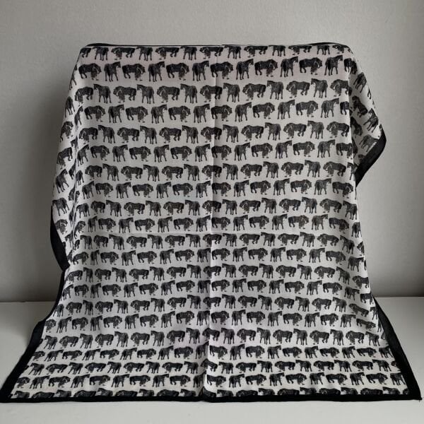 Siyah At Desenli Şal 70*70