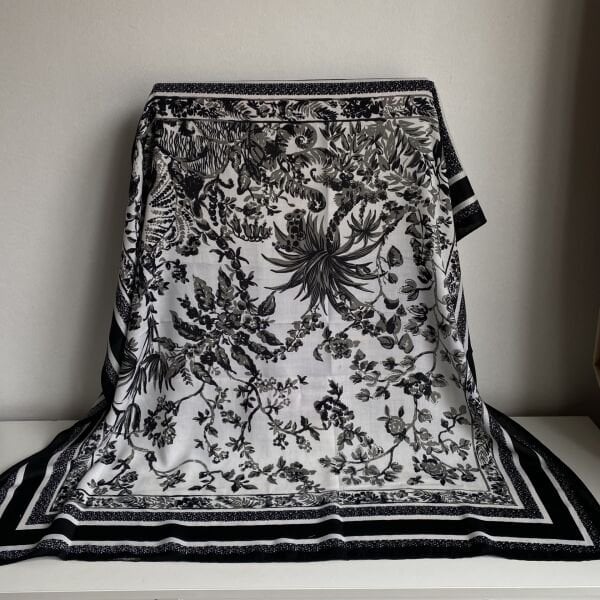 Siyah Desenli Şal 90*90