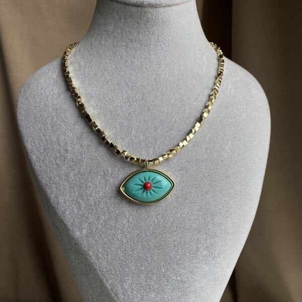 Yeşil Gözlü Gold Küp Kolye