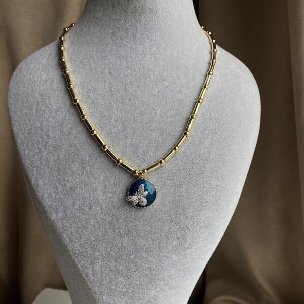 Zirkon Taşlı Kelebek Kolye