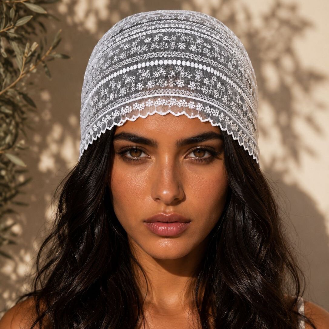 Çiçek Motif Nakışlı Üçgen Tül Bandana