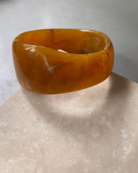 Bal Köpüğü Asimetrik Akrilik Bilezik