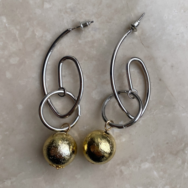 Marka Model Silver Detaylı Gold Top Küpe