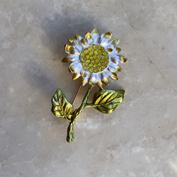 Taşlı Papatya Broş