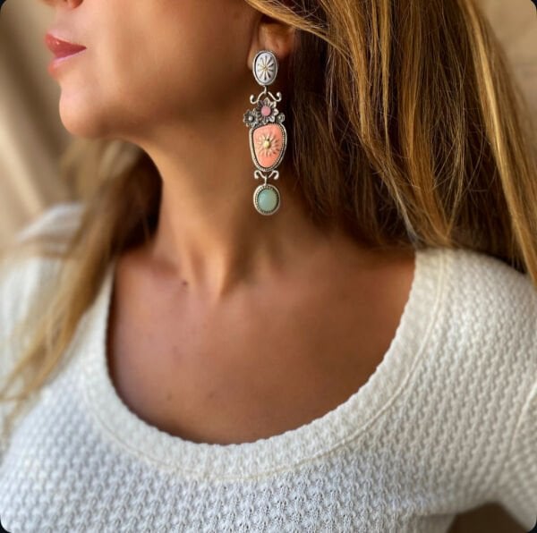 Marka Model Pembe Çiçek Küpe