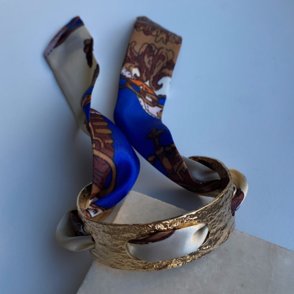 Fularlı Mavi Desen Bileklik